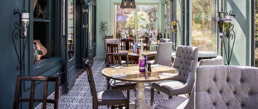 Inside Dining
